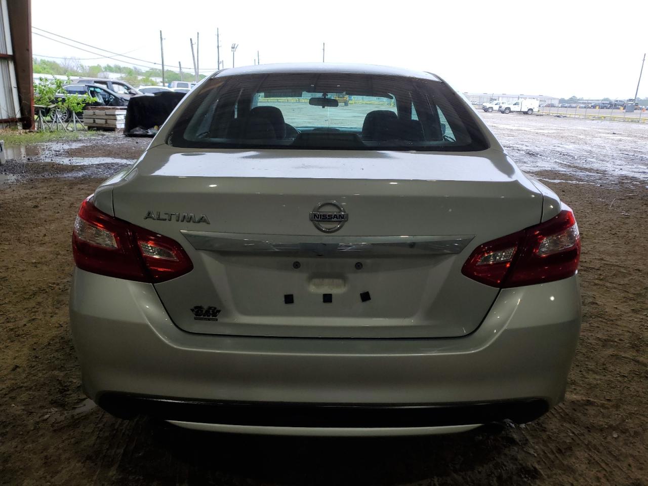 2017 Nissan Altima VIN 1N4AL3AP6HN309307 Copart auction photo, side / minor dent/scratches damage thumbnail 6