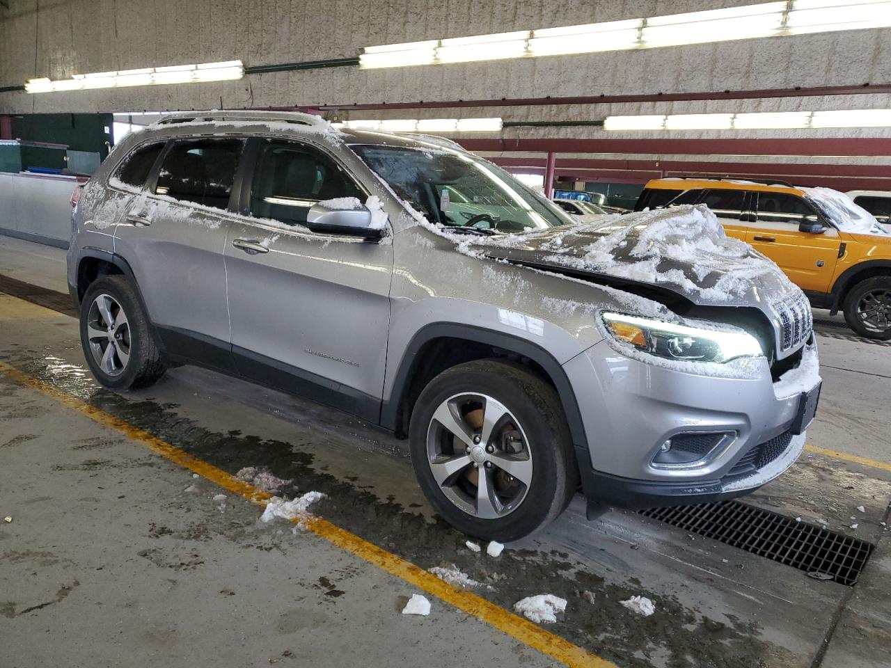 2020 Jeep Grand Cherokee VIN 1C4PJMDX1LD558530 Copart auction photo, front end damage thumbnail 4