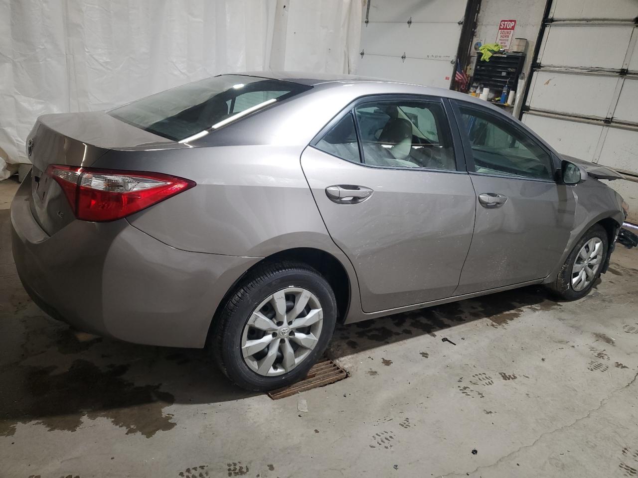 2016 Toyota Corolla VIN 2T1BURHE0GC572803 Copart auction photo, front end damage thumbnail 3