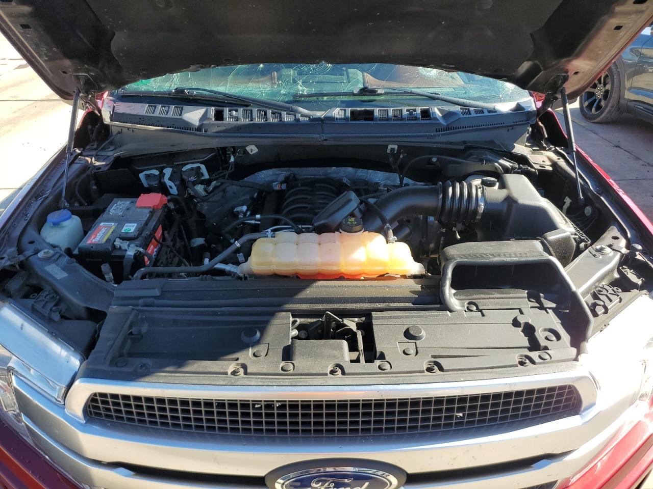 2018 Ford F-150 VIN 1FTEW1E54JFC27673 Copart auction photo, hail / minor dent/scratches damage thumbnail 11