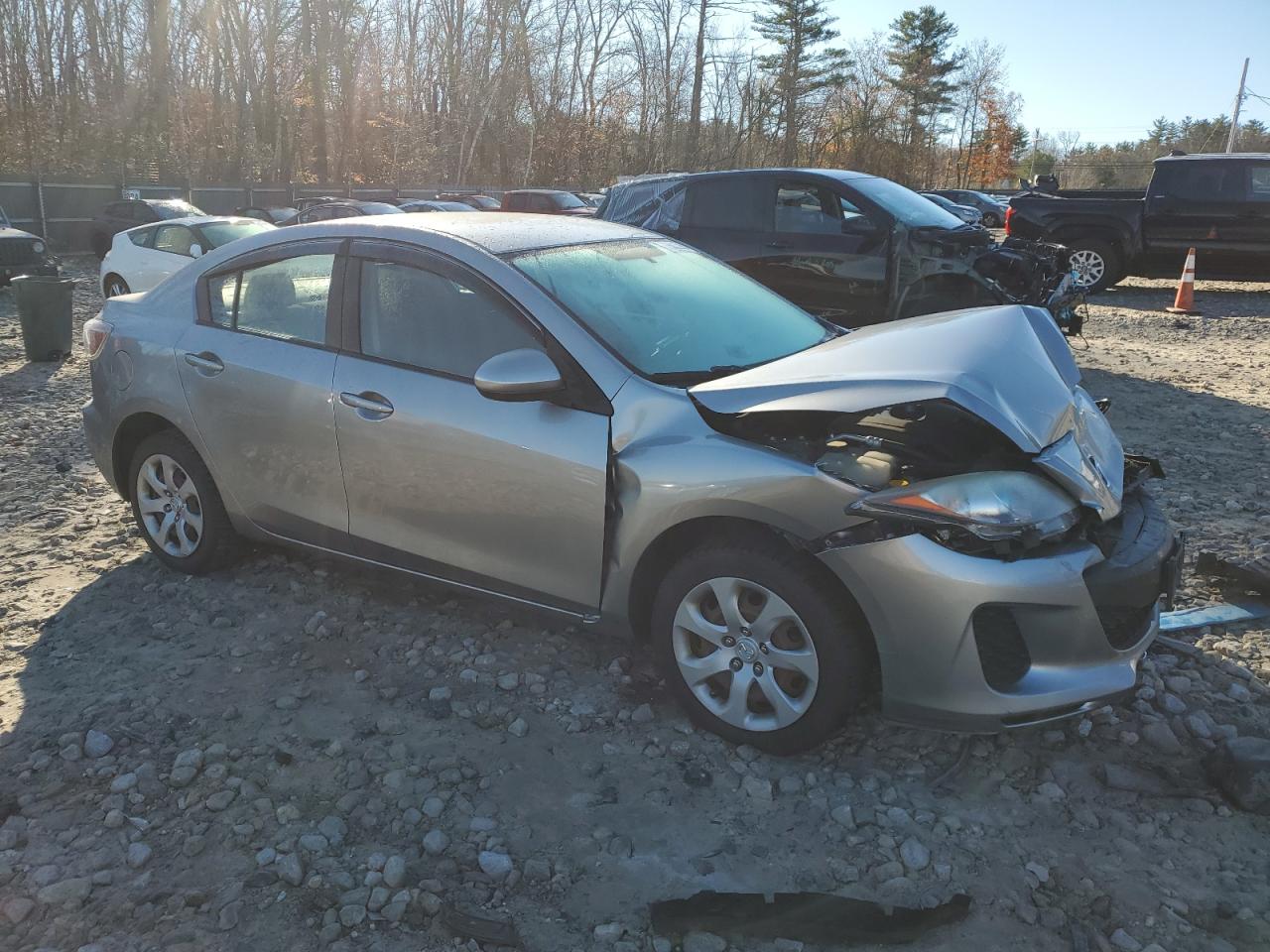 2013 Mazda 3 VIN JM1BL1UPXD1849792 Copart auction photo, front end damage thumbnail 4