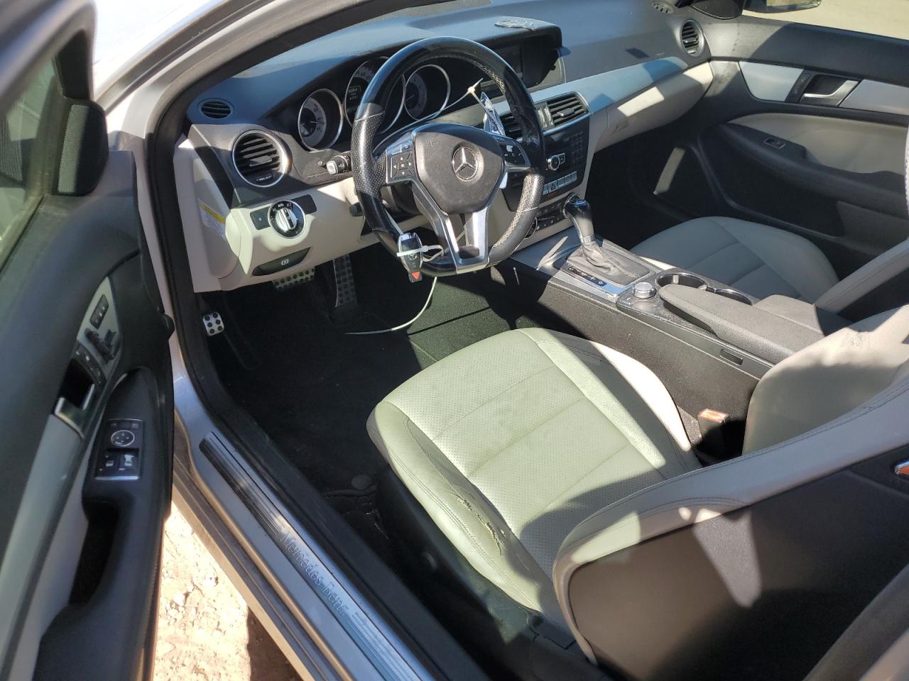 2013 Mercedes-Benz C-klasse VIN WDDGJ4HB5DG010292 Copart auction photo, front end damage thumbnail 8