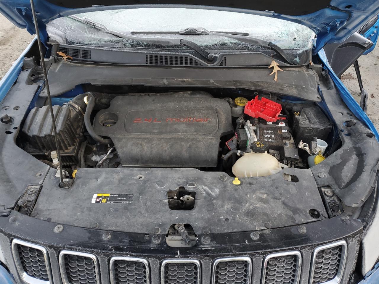 2019 Jeep Compass VIN 3C4NJDCB4KT771686 Copart auction photo, all over damage thumbnail 11