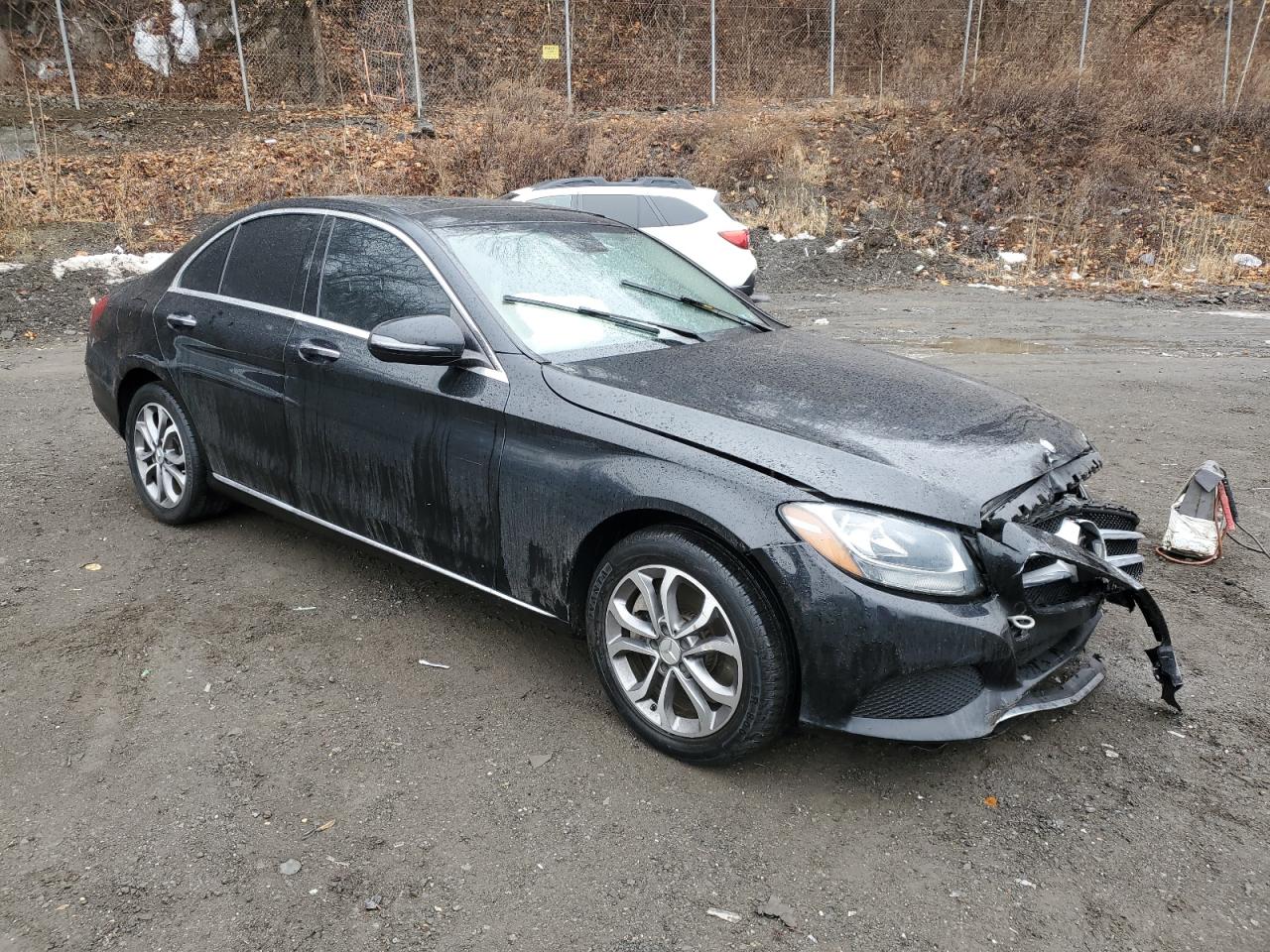 2017 Mercedes-Benz C-klasse VIN 55SWF4KB7HU209326 Copart auction photo, front end / minor dent/scratches damage thumbnail 4