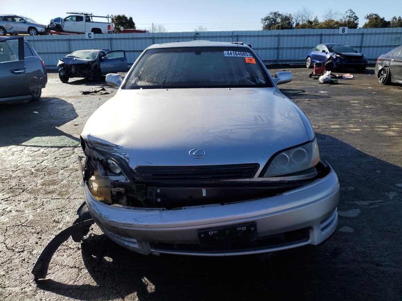 1996 Lexus ES VIN JT8BF12G2T0151660 Copart auction photo, front end damage thumbnail 5