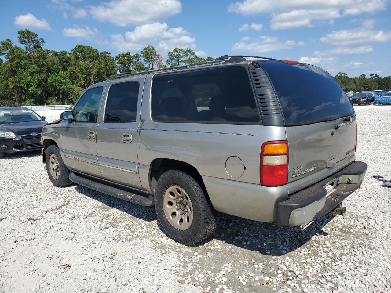 2001 Chevrolet Suburban VIN 3GNEC16T81G207325 Copart auction photo, burn - interior damage thumbnail 2
