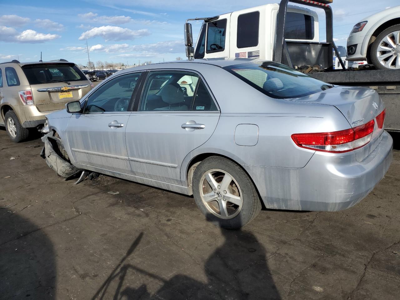 2004 Honda Accord VIN 1HGCM56684A164821 Copart auction photo, front end damage thumbnail 2