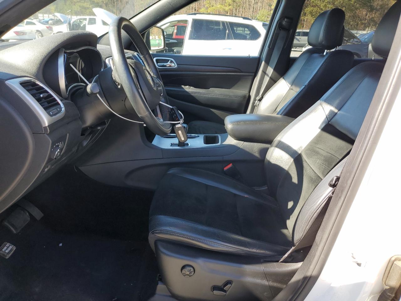 2015 Jeep Grand Cherokee VIN 1C4RJEAG2FC199203 Copart auction photo, front end damage thumbnail 7