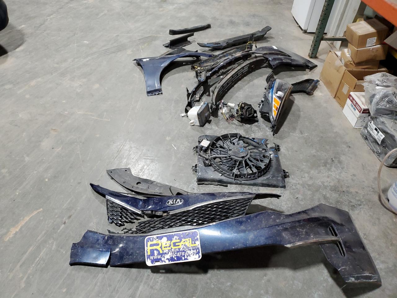2017 KIA Optima VIN 5XXGT4L33HG130304 Copart auction photo, front end / minor dent/scratches damage thumbnail 12