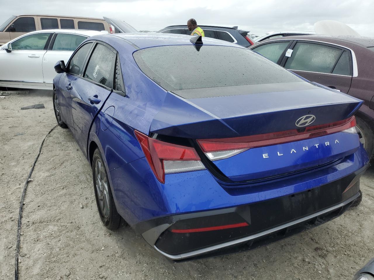 2024 Hyundai Elantra VIN KMHLM4DG4RU636017 Copart auction photo, water/flood damage thumbnail 6