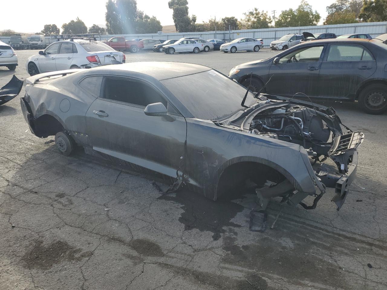 2018 Chevrolet Camaro VIN 1G1FE1R73J0101223 Copart auction photo, all over damage thumbnail 4
