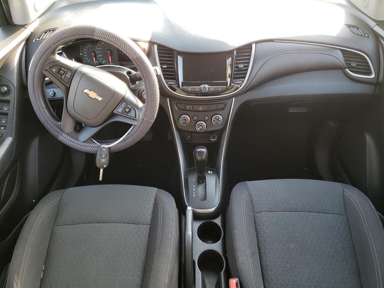 2020 Chevrolet Trax VIN 3GNCJKSB1LL164098 Copart auction photo, side / rear end damage thumbnail 8
