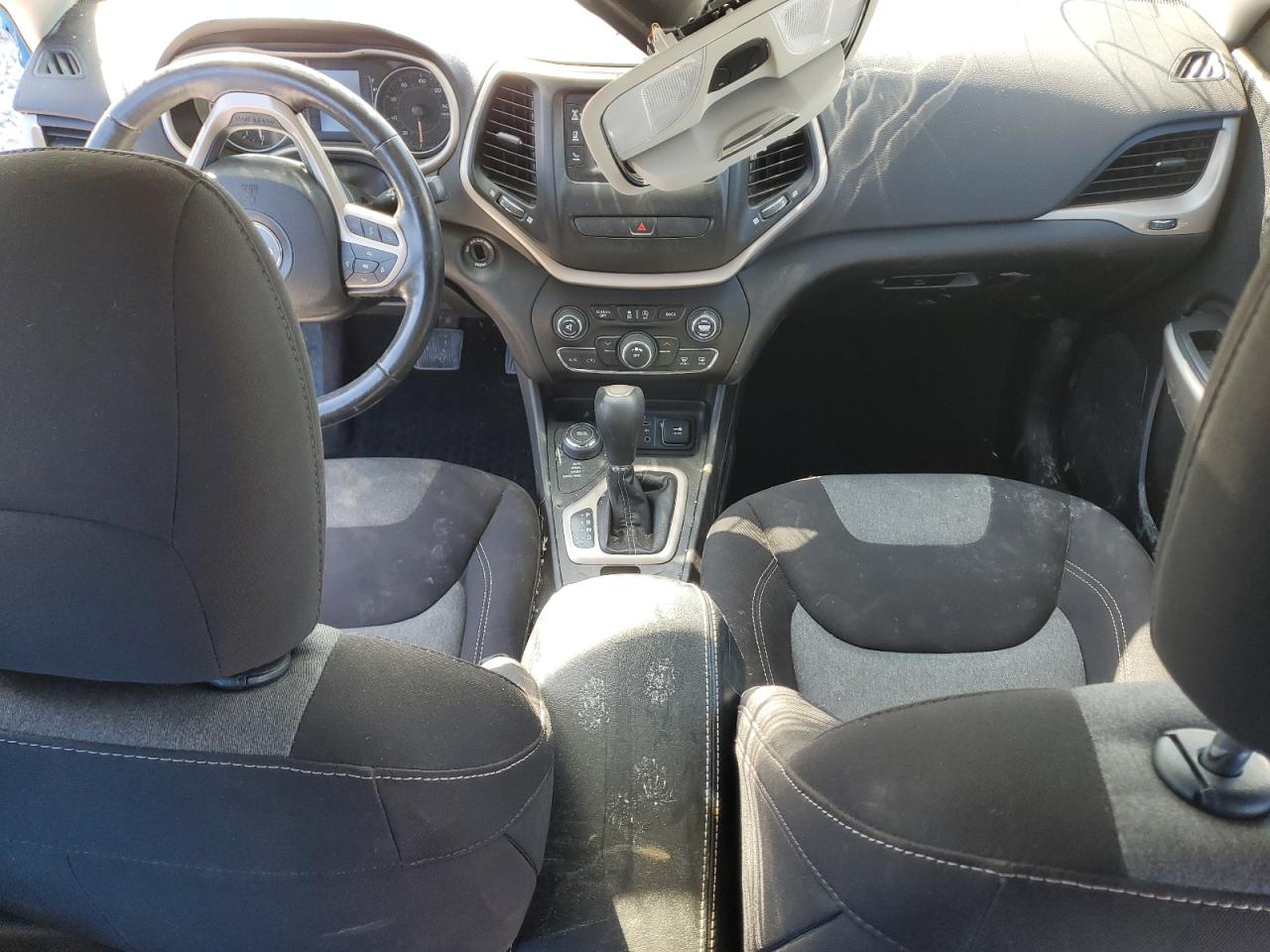 2017 Jeep Grand Cherokee VIN 1C4PJMAS5HW624940 Copart auction photo, all over damage thumbnail 8