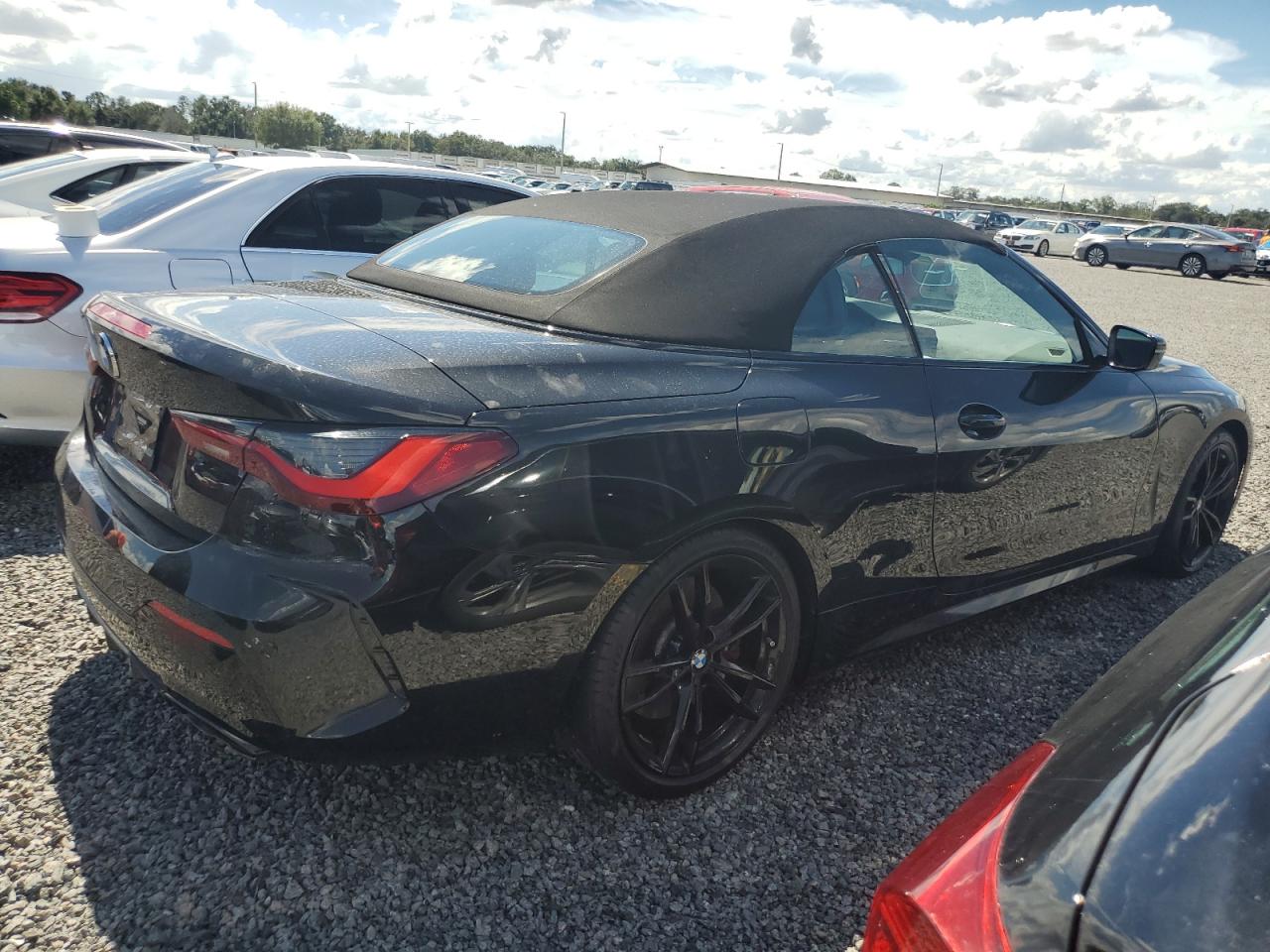 2022 BMW M4 VIN WBA53AT03NCK00422 Copart auction photo, water/flood damage thumbnail 3