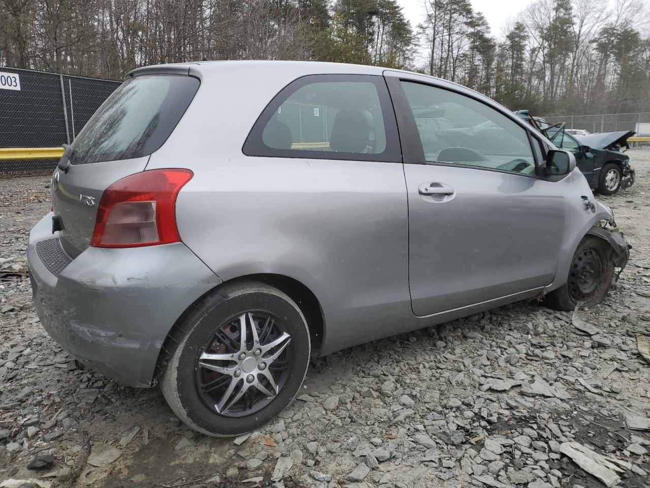 2007 Toyota Yaris VIN JTDJT923675059252 Copart auction photo, front end / rear end damage thumbnail 3