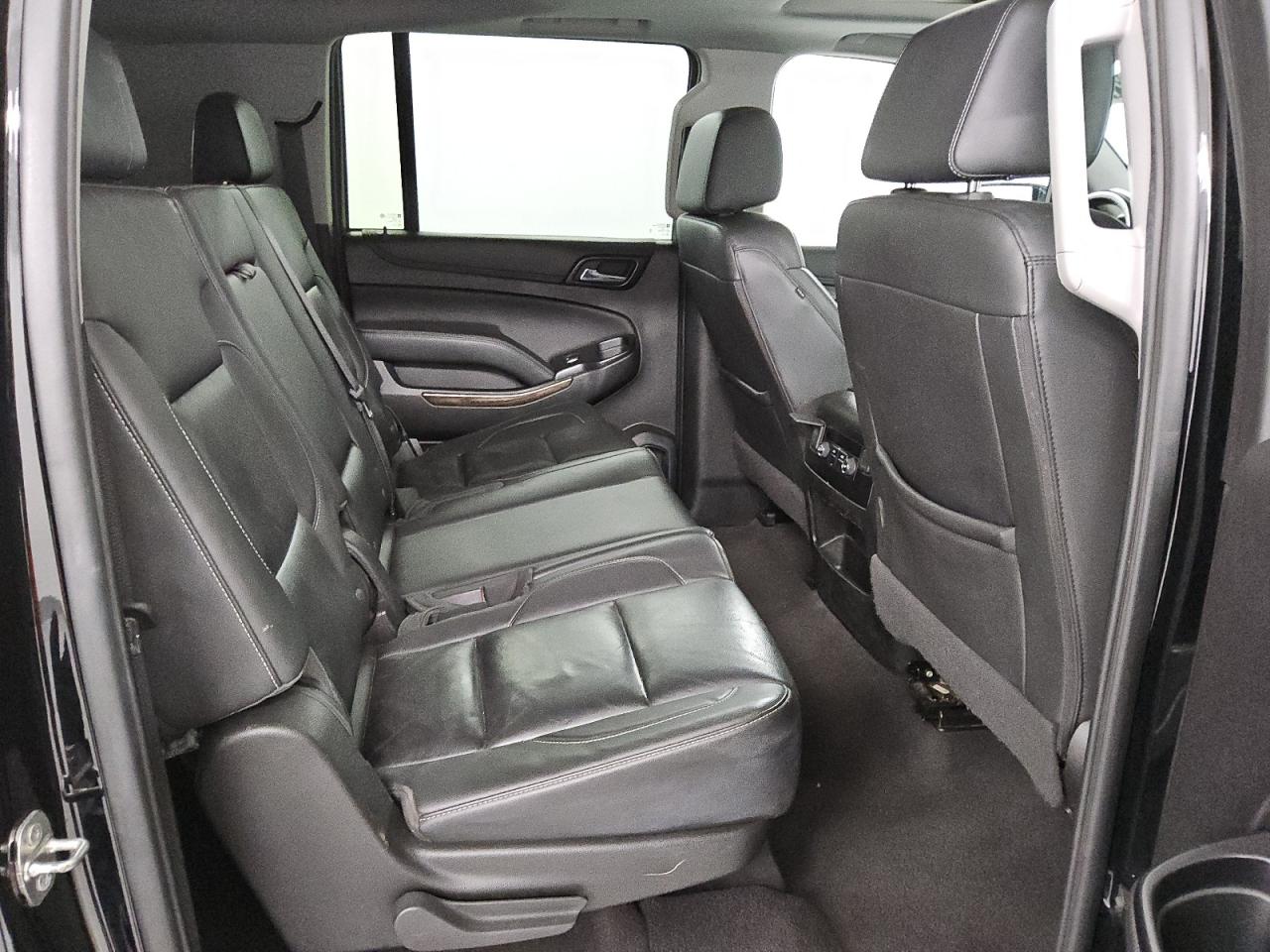 2020 Chevrolet Suburban VIN 1GNSKHKC9LR219197 Copart auction photo, mechanical damage thumbnail 11