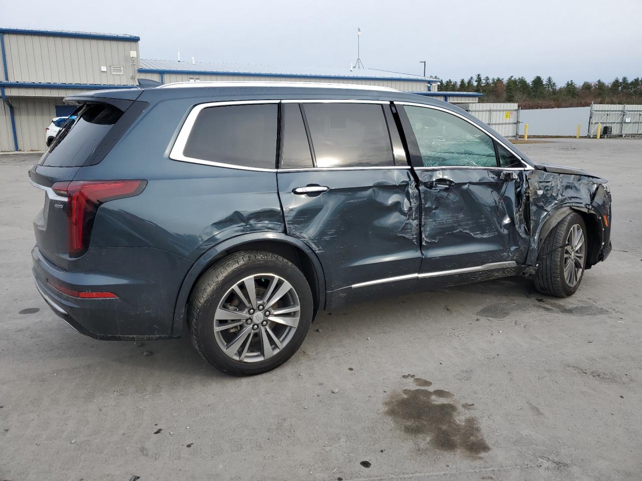2021 Cadillac XT6 VIN 1GYKPDRS4MZ115499 Copart auction photo, front end / undercarriage damage thumbnail 3