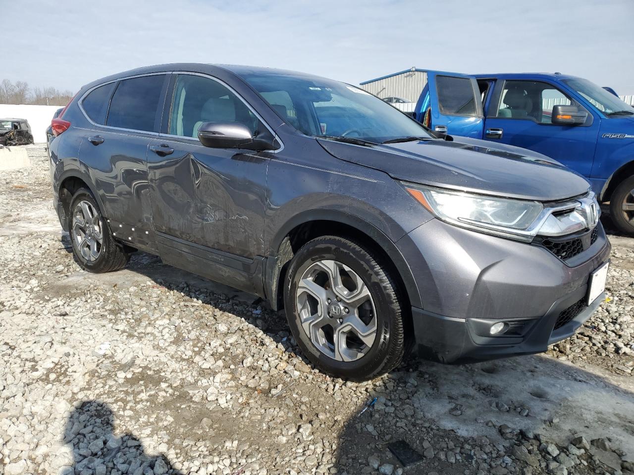 2017 Honda CR-V VIN 2HKRW1H82HH508541 Copart auction photo, side / rear end damage thumbnail 4