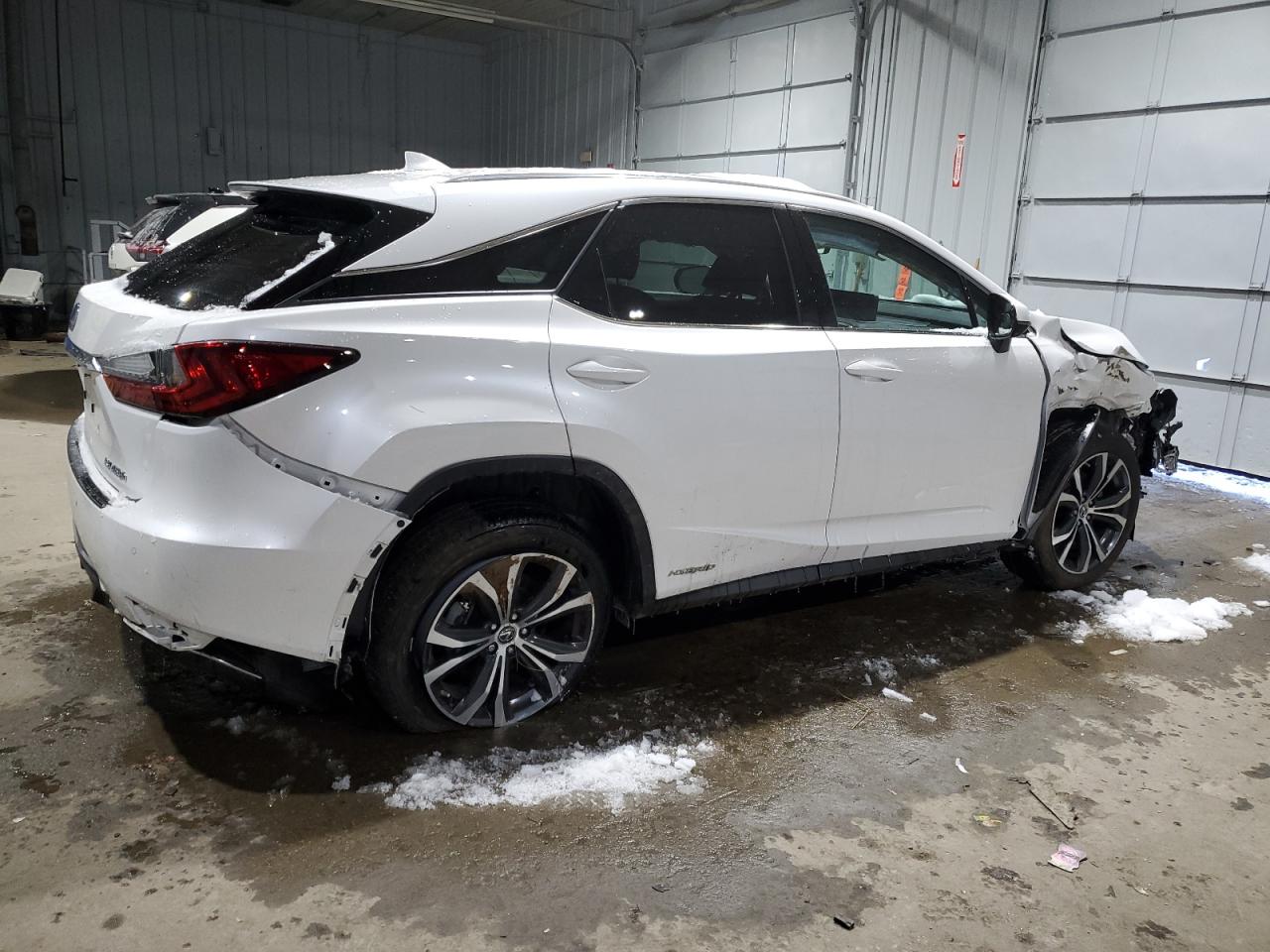 2022 Lexus RX VIN 2T2HGMDA7NC082648 Copart auction photo, front end / rear end damage thumbnail 3
