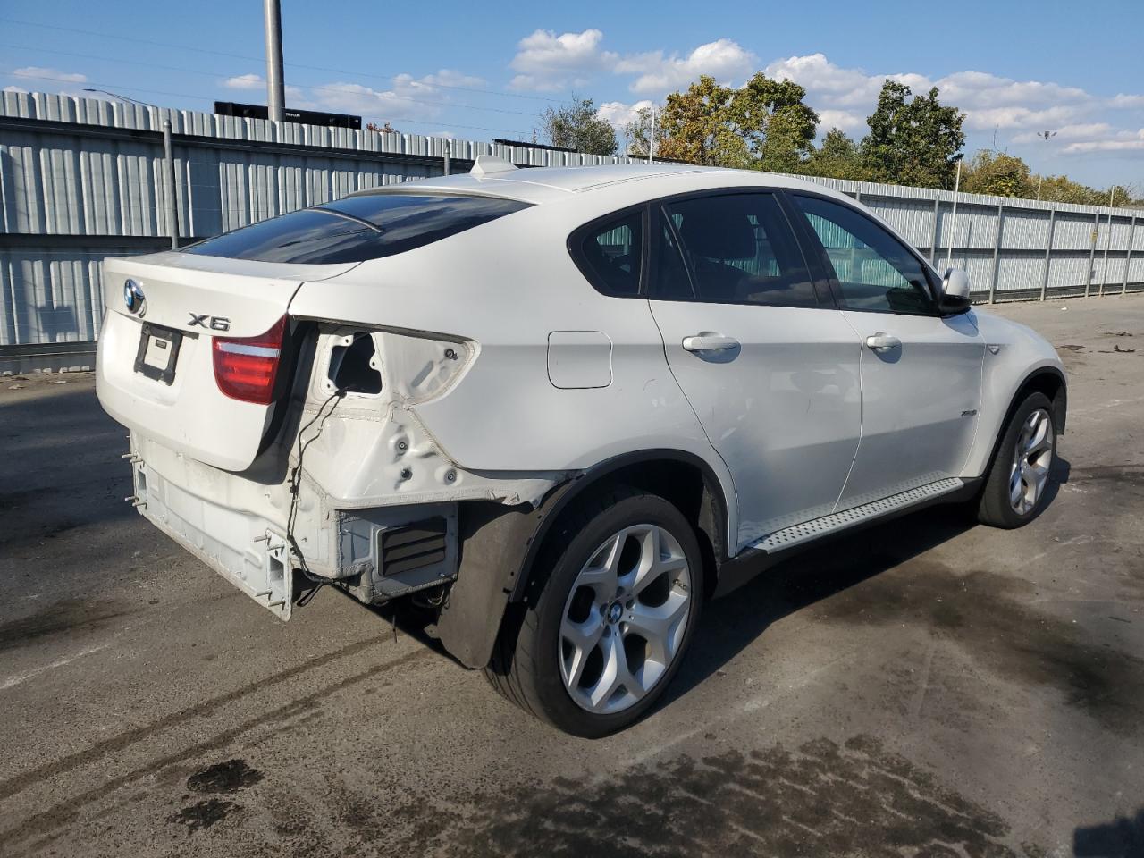 2014 BMW X6 VIN 5UXFG2C50E0H11201 Copart auction photo, front end / rear end damage thumbnail 3