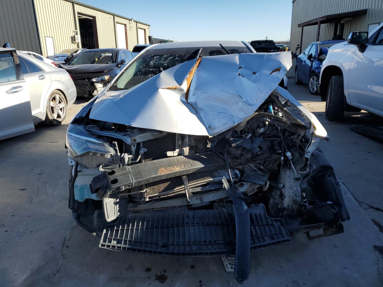 2018 Toyota Corolla VIN 5YFBURHE9JP787782 Copart auction photo, front end / hail damage thumbnail 5