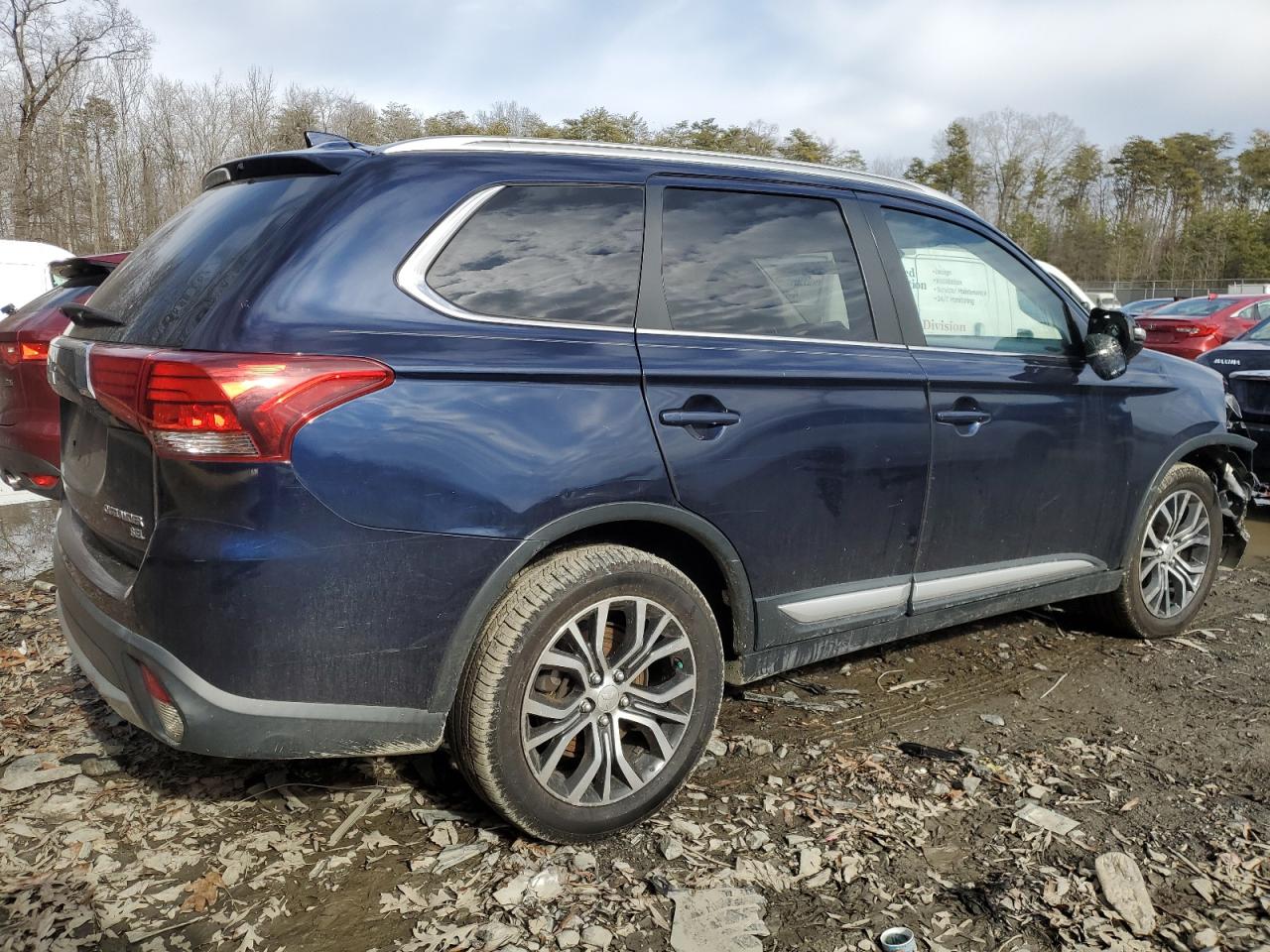 2018 Mitsubishi Outlander VIN JA4AD3A31JJ001618 Copart auction photo, front end damage thumbnail 3