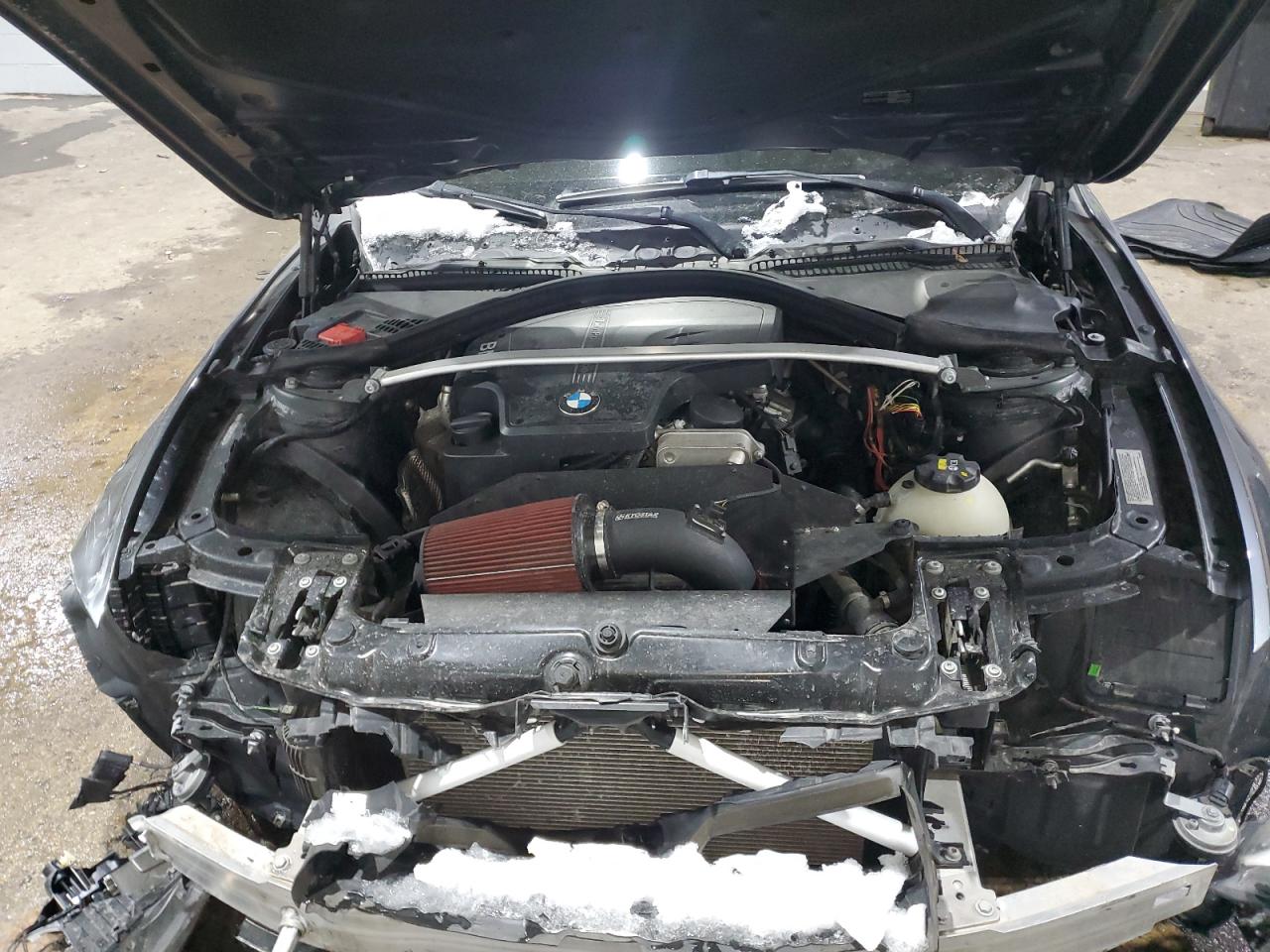 2015 BMW 3er VIN WBA3B1C59FK136531 Copart auction photo, front end damage thumbnail 13