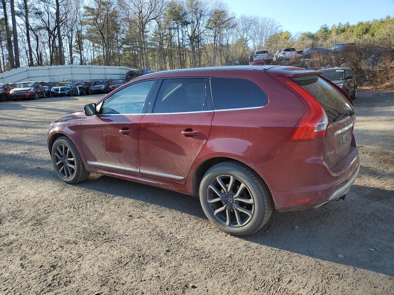 2017 Volvo XC60 VIN YV449MRR4H2071439 Copart auction photo, front end / minor dent/scratches damage thumbnail 2