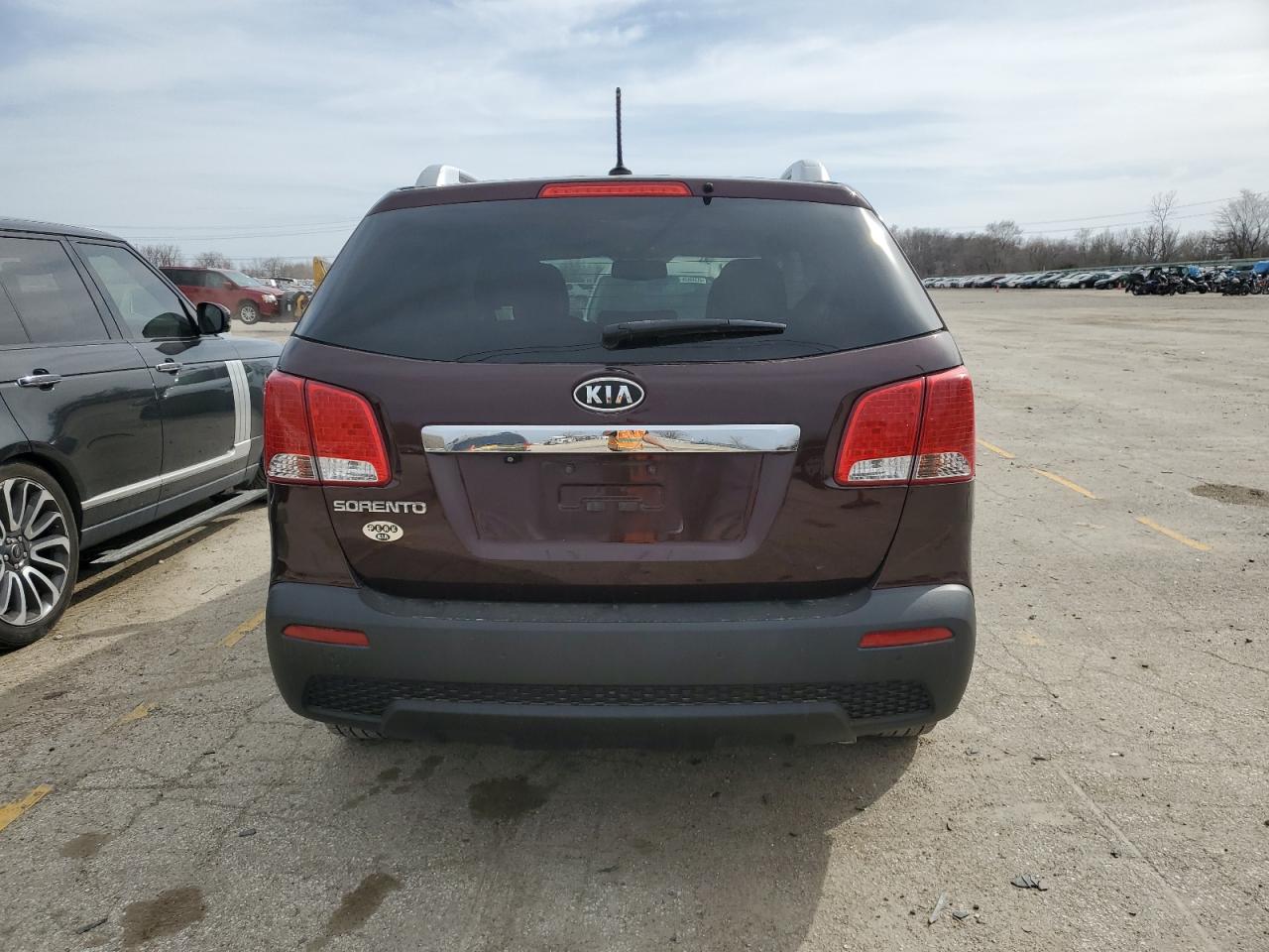 2012 KIA Sorento VIN 5XYKTDA6XCG219069 Copart auction photo, front end / side damage thumbnail 6