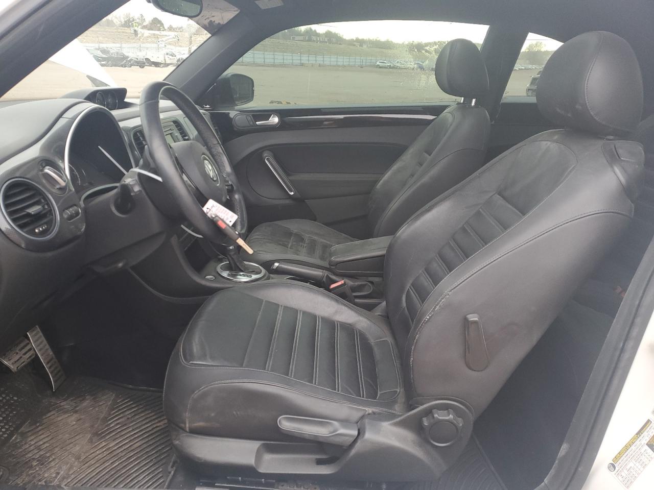 2013 Volkswagen Beetle VIN 3VWV67AT0DM657564 Copart auction photo, front end damage thumbnail 7