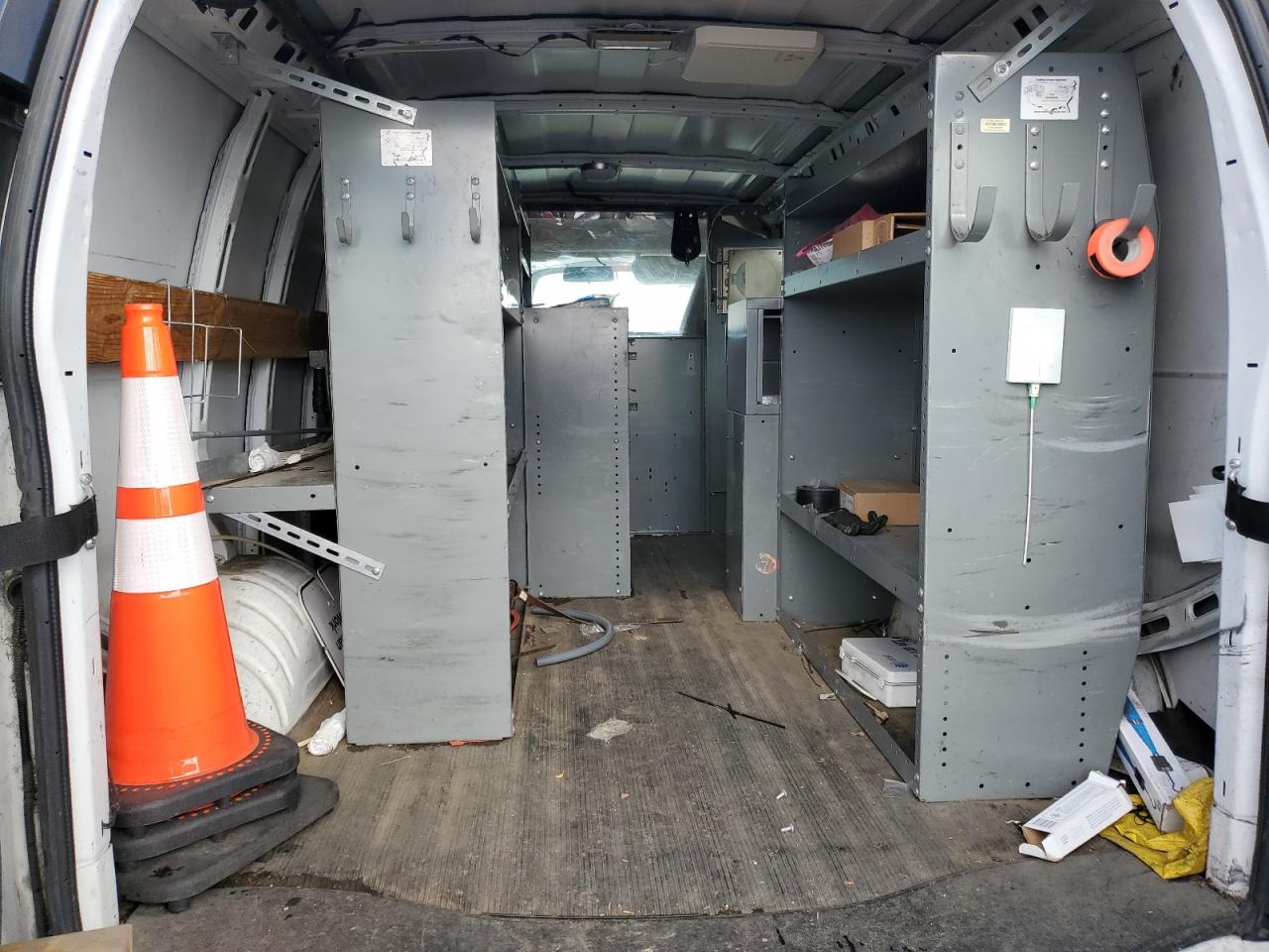 2013 Chevrolet Express VIN 1GCWGFCA8D1903543 Copart auction photo, minor dent/scratches damage thumbnail 10