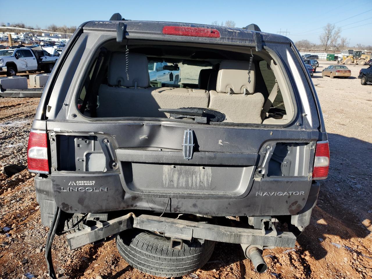 2011 Lincoln Navigator VIN 5LMJJ2H50BEJ09778 Copart auction photo, rear end / minor dent/scratches damage thumbnail 6