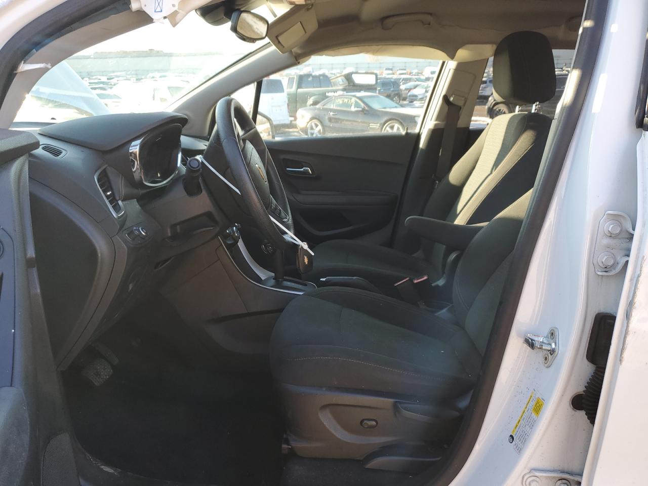 2020 Chevrolet Trax VIN KL7CJKSB9LB321853 Copart auction photo, side / rear end damage thumbnail 7