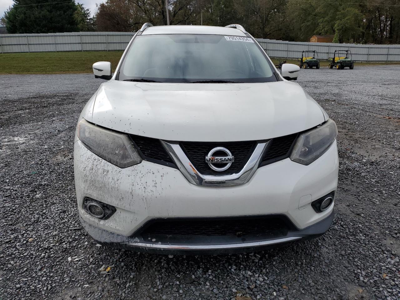 2016 Nissan Rogue VIN KNMAT2MV1GP668808 Copart auction photo, side / front end damage thumbnail 5