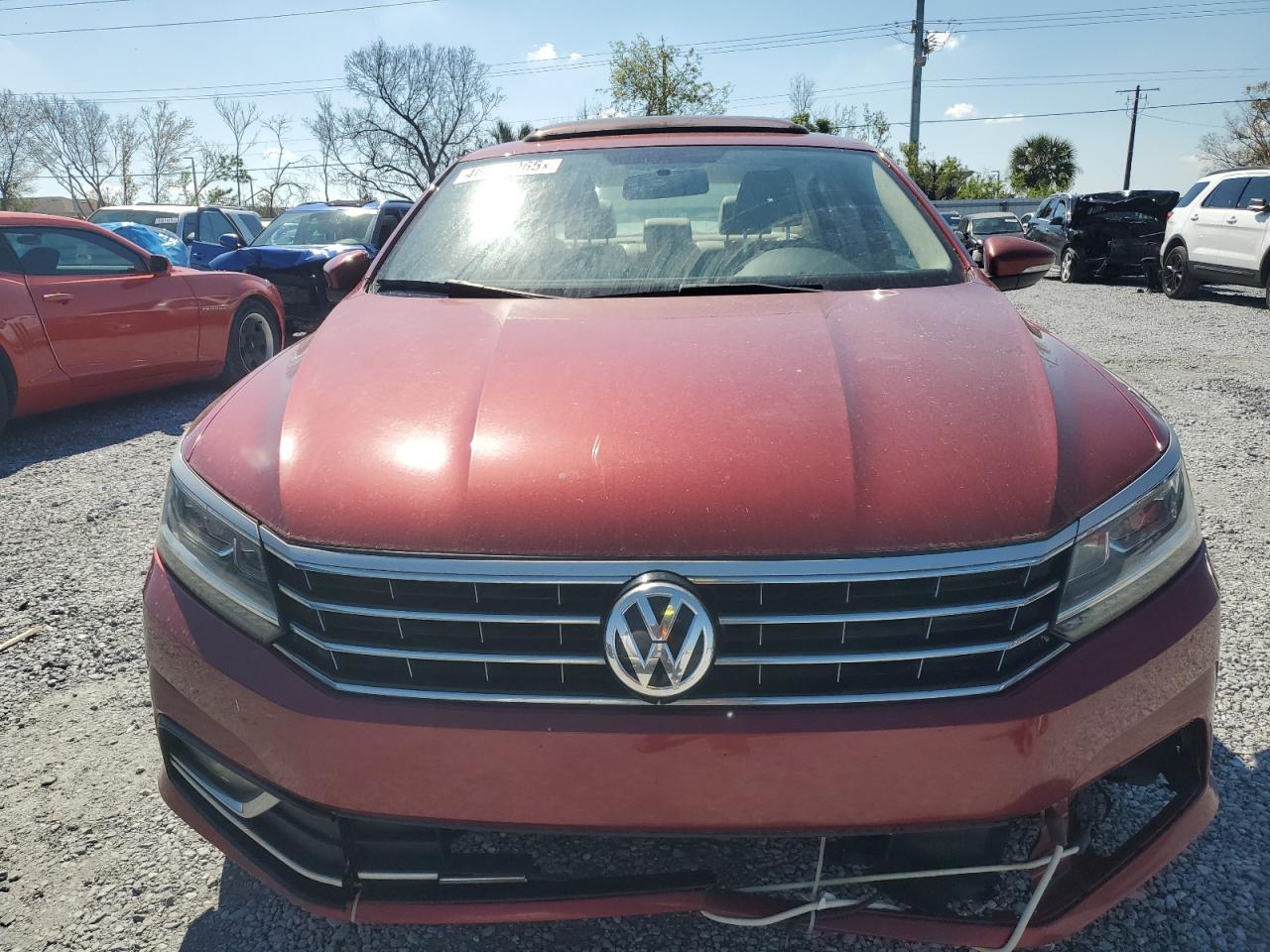 2017 Volkswagen Passat VIN 1VWBT7A35HC012332 Copart auction photo, front end / minor dent/scratches damage thumbnail 5