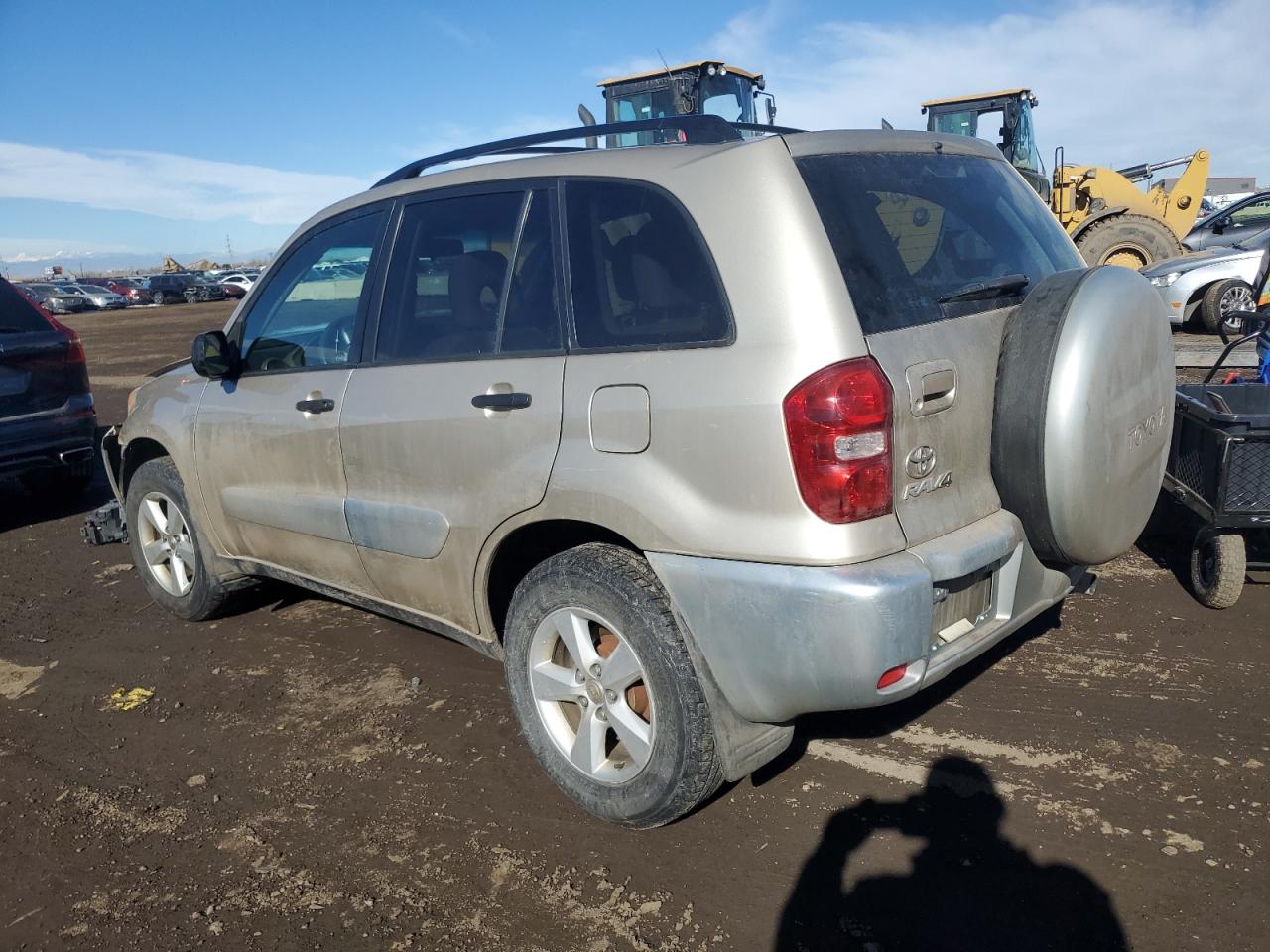 2004 Toyota RAV 4 VIN JTEHD20VX40011474 Copart auction photo, front end damage thumbnail 2