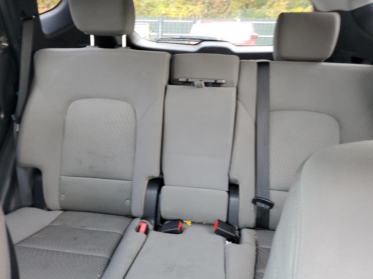 2015 Hyundai Santa Fe VIN 5XYZTDLB3FG282656 Copart auction photo, side / minor dent/scratches damage thumbnail 10