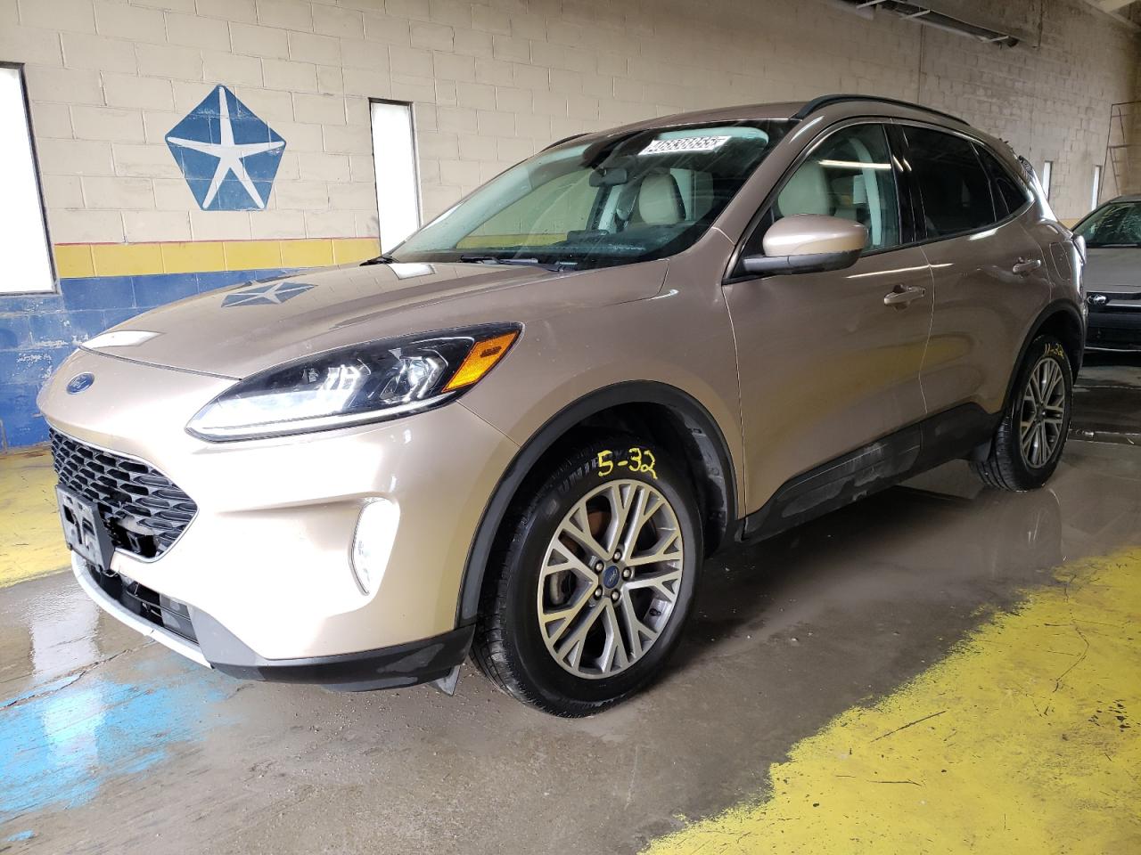 2021 Ford Escape VIN 1FMCU9H61MUA64119