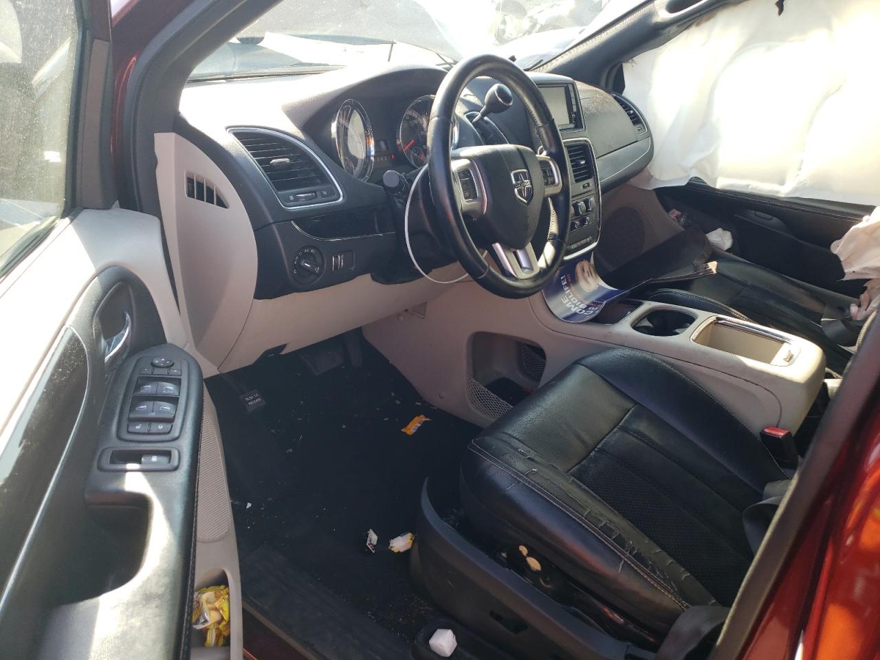 2018 Dodge Caravan VIN 2C4RDGCG8JR327749 Copart auction photo, side / rear end damage thumbnail 8