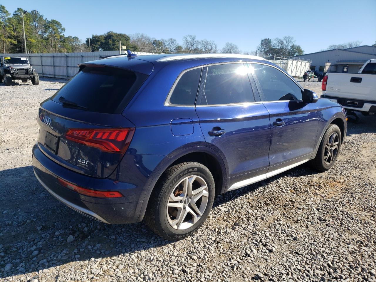 2018 Audi Q5 VIN WA1ANAFY0J2182002 Copart auction photo, minor dent/scratches damage thumbnail 3