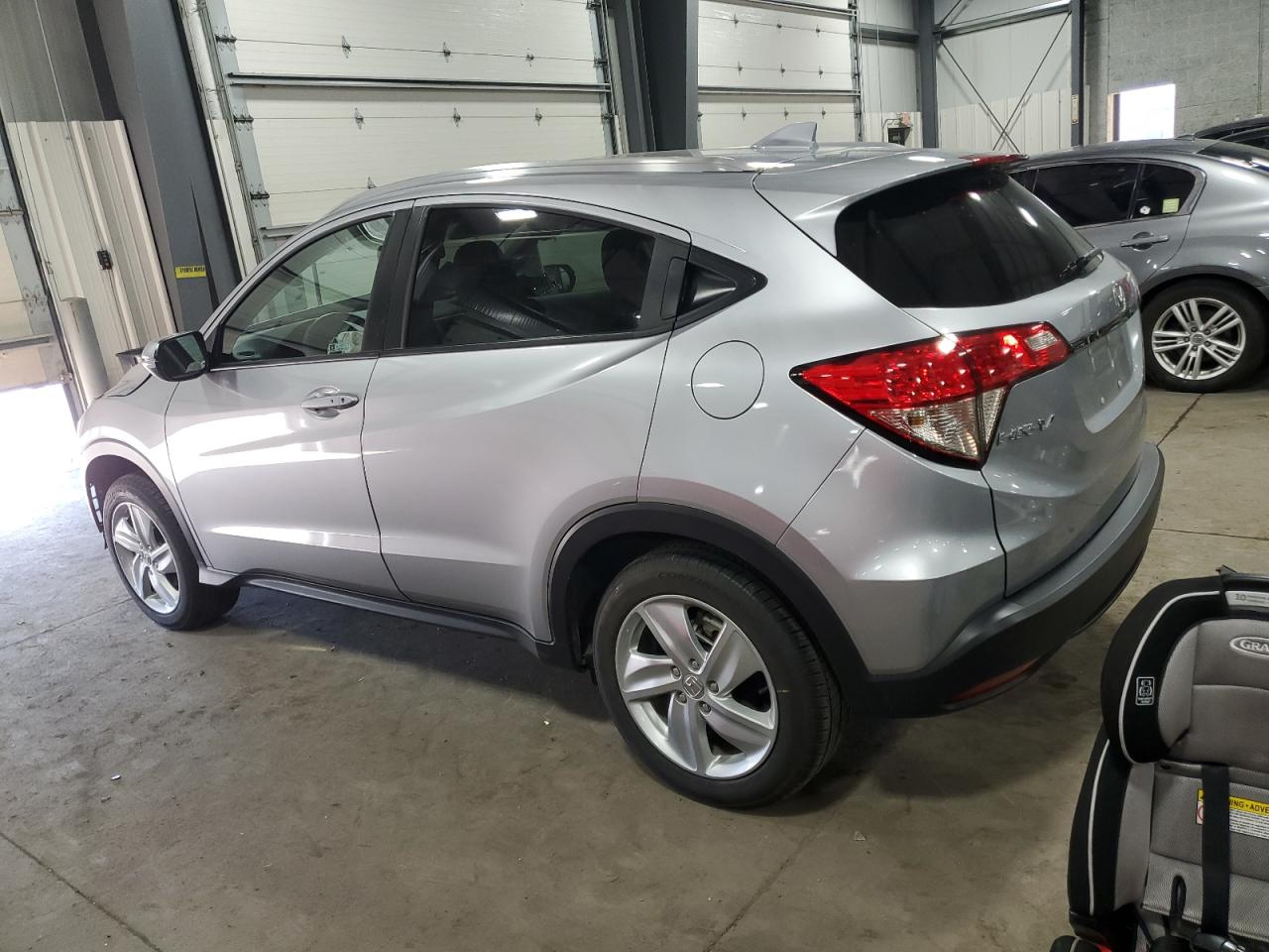 2019 Honda HR-V VIN 3CZRU6H79KM723730 Copart auction photo, front end damage thumbnail 2