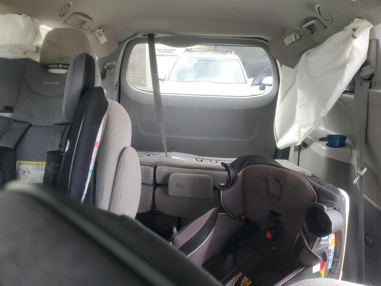 2019 Toyota Sienna VIN 5TDJZ3DC3KS218983 Copart auction photo, front end / minor dent/scratches damage thumbnail 10