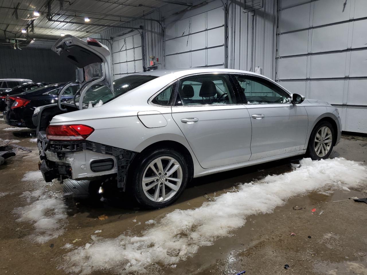 2020 Volkswagen Passat VIN 1VWSA7A31LC009670 Copart auction photo, rear end / minor dent/scratches damage thumbnail 3