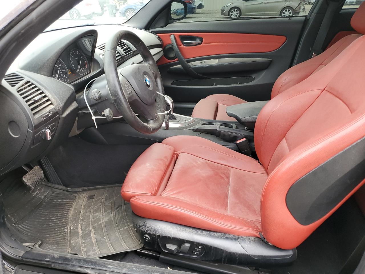 2012 BMW 1er VIN WBAUC9C5XCVM13083 Copart auction photo, rear end damage thumbnail 7