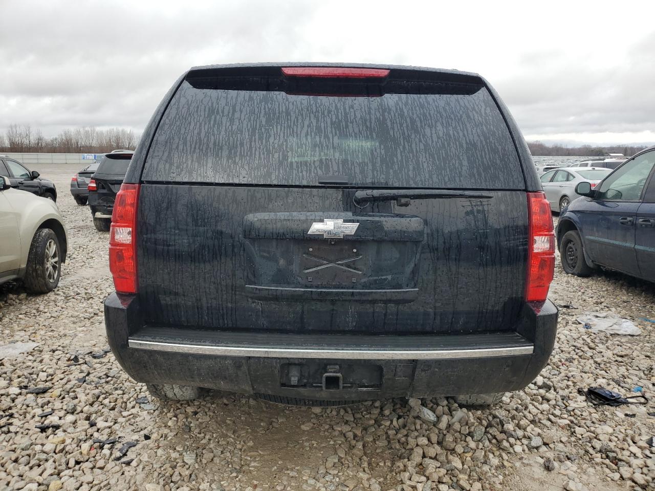 2011 Chevrolet Tahoe VIN 1GNSKCE06BR316943 Copart auction photo, front end damage thumbnail 6