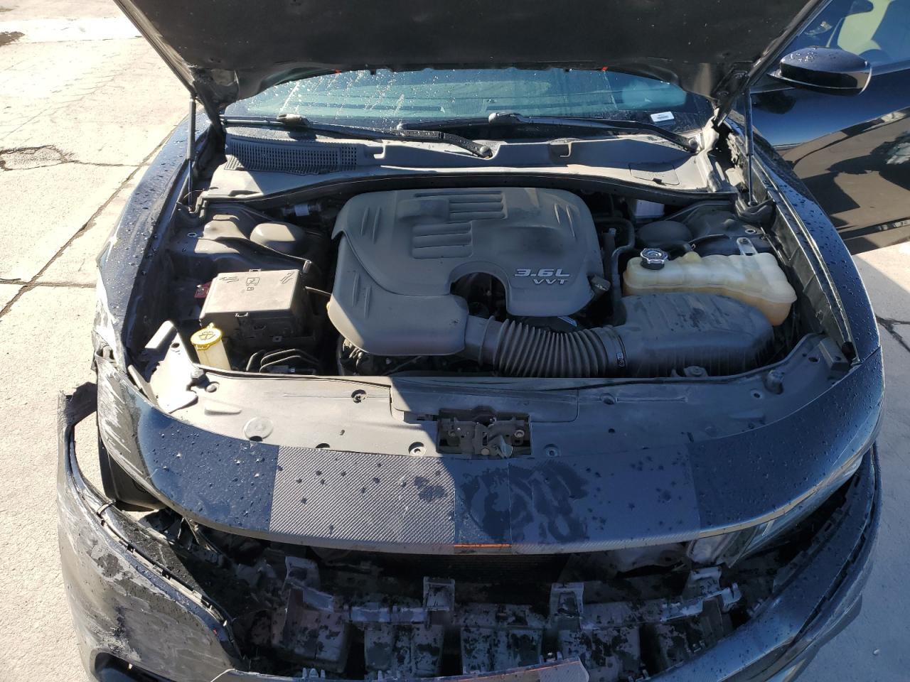 2019 Dodge Charger VIN 2C3CDXBG1KH553523 Copart auction photo, front end / rear end damage thumbnail 11