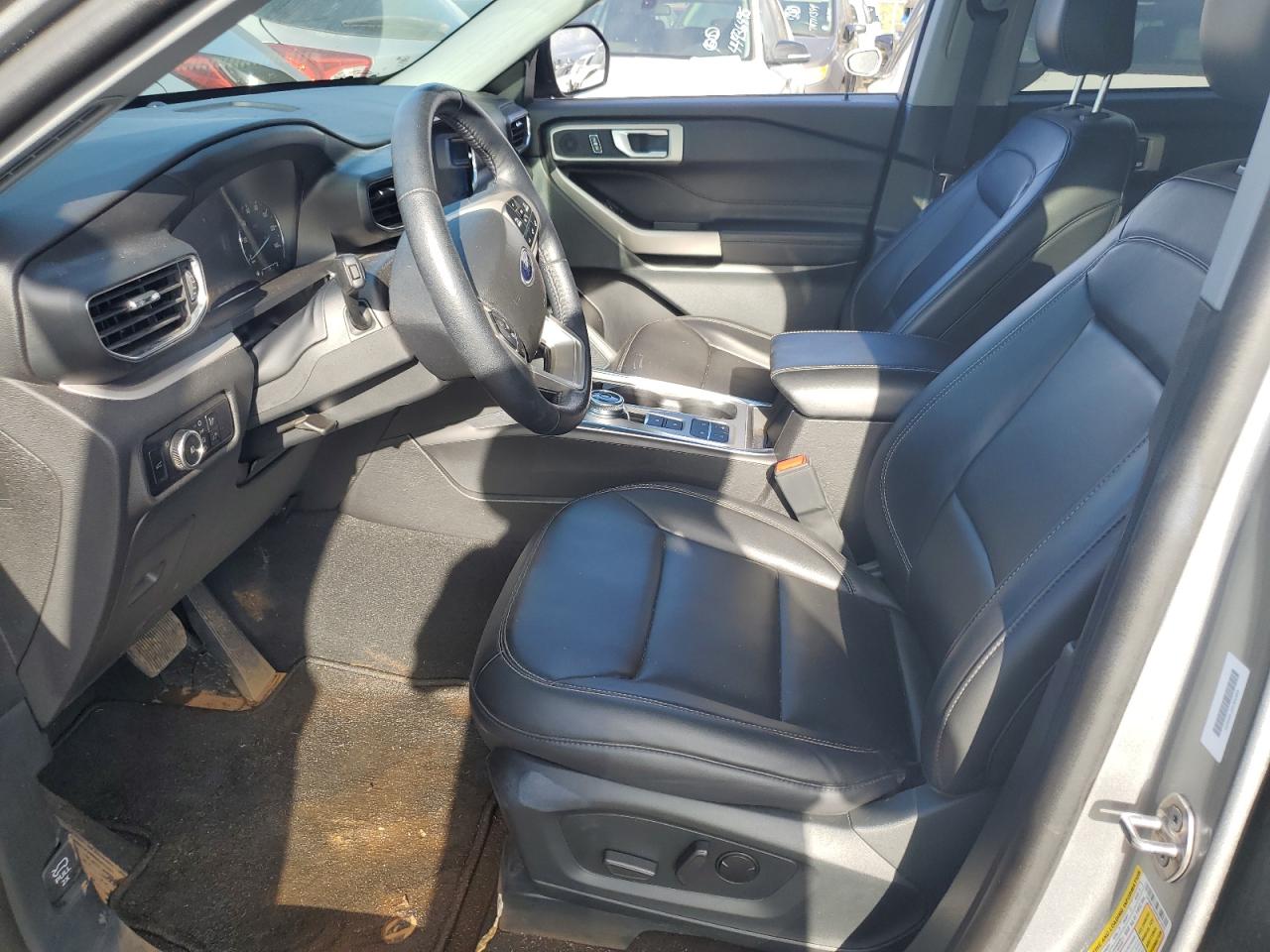 2023 Ford Explorer VIN 1FMSK7DHXPGB72075 Copart auction photo, water/flood damage thumbnail 7