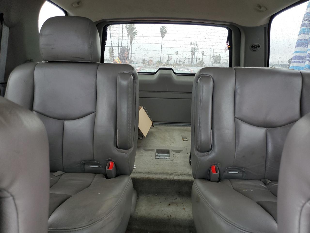 2004 GMC Yukon VIN 1GKEC13T14J273834 Copart auction photo, front end / minor dent/scratches damage thumbnail 10