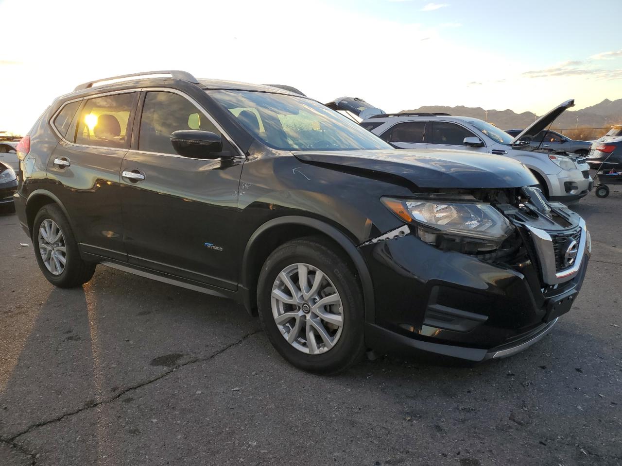 2017 Nissan Rogue VIN 5N1ET2MT1HC794574 Copart auction photo, front end damage thumbnail 4