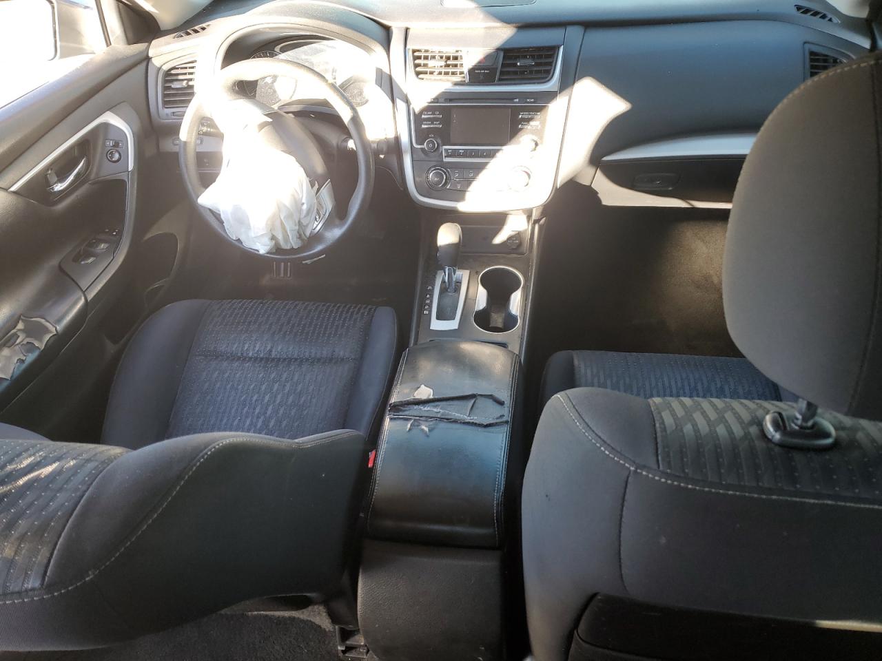 2016 Nissan Altima VIN 1N4AL3AP9GN355941 Copart auction photo, front end damage thumbnail 8
